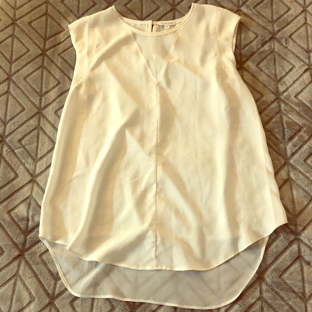 Sleeveless blouse